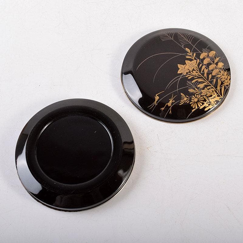 茶道具　黒漆　秋草蒔絵　香合　時代箱　V 8312