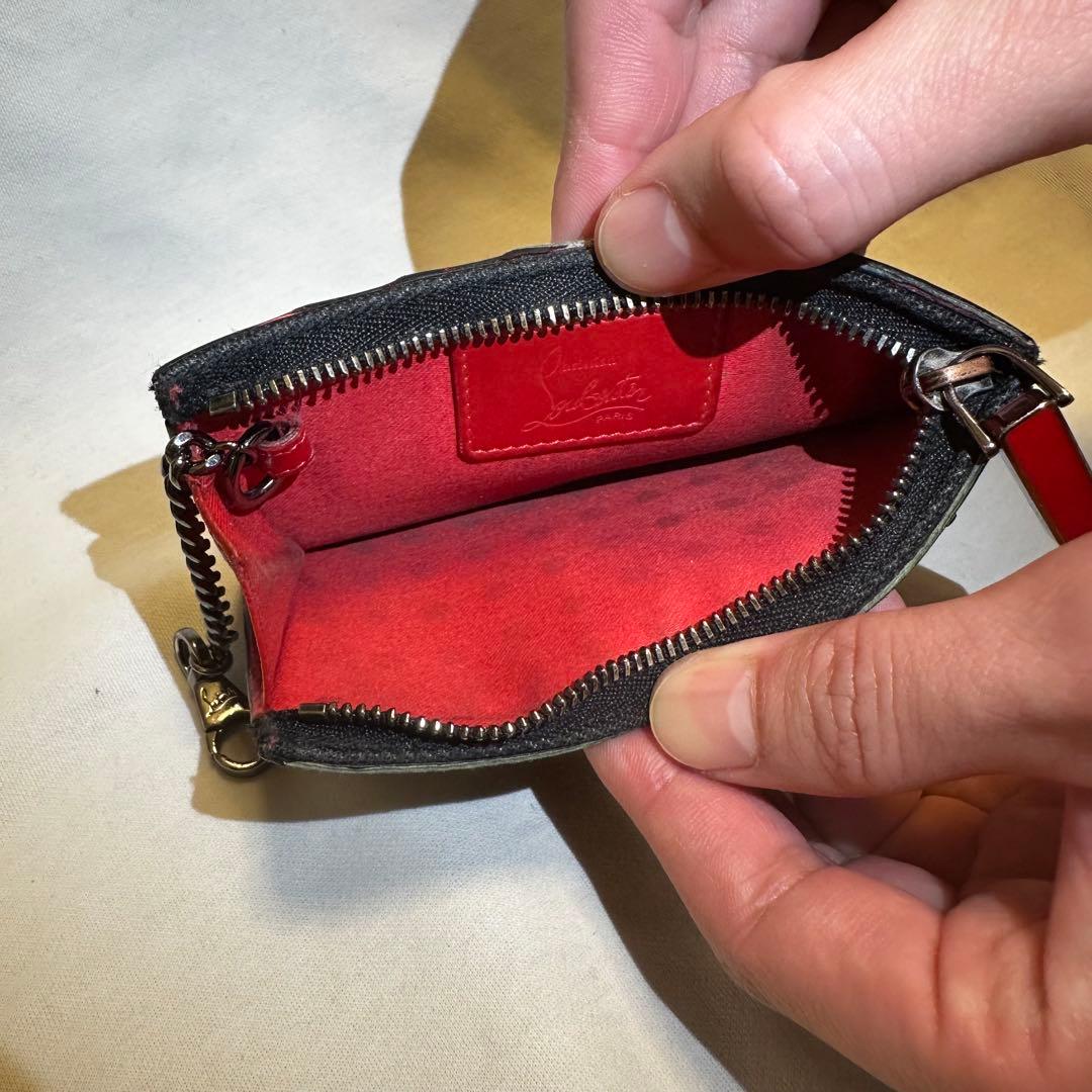 【正規品】クリスチャンルブタン ケース スタッズ レザー ユニセックス 黒