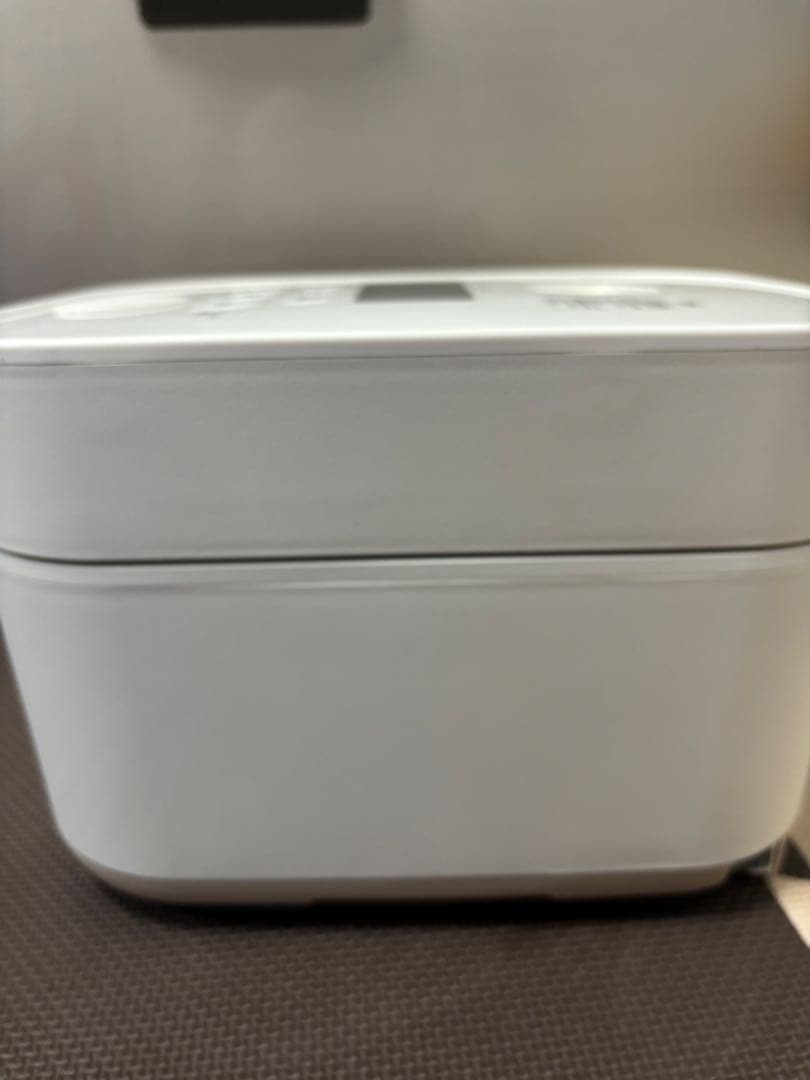 NW-SA10 5.5合 象印　炊飯器　ホワイト-2021年製