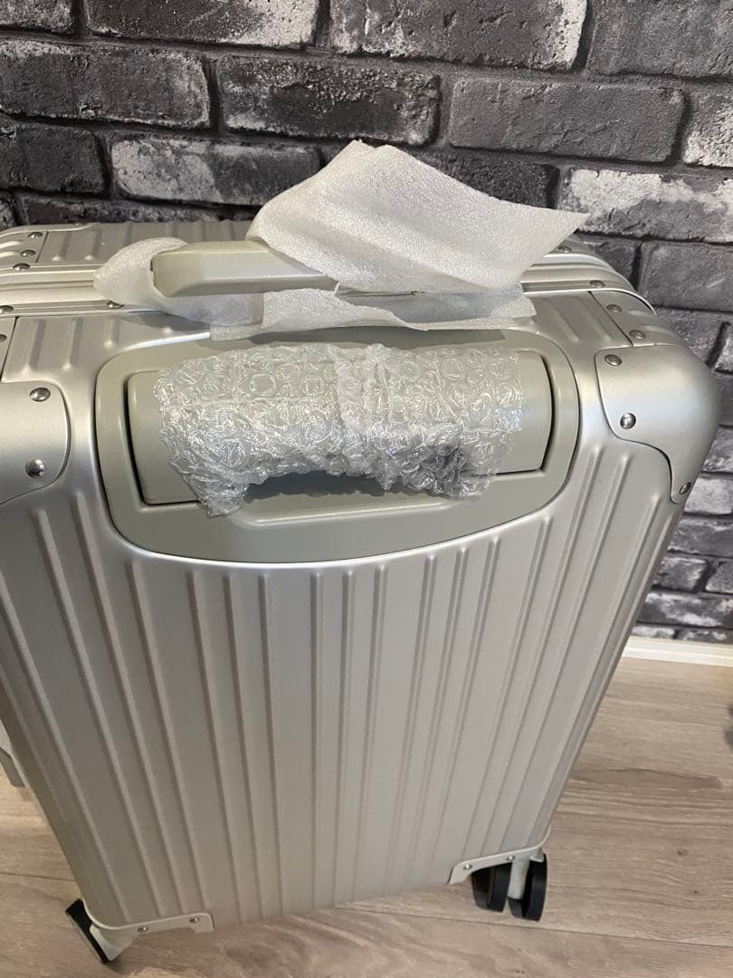 新品未使用　メルセデス・ベンツ　アルミスーツケース　32リットル　限定非売品