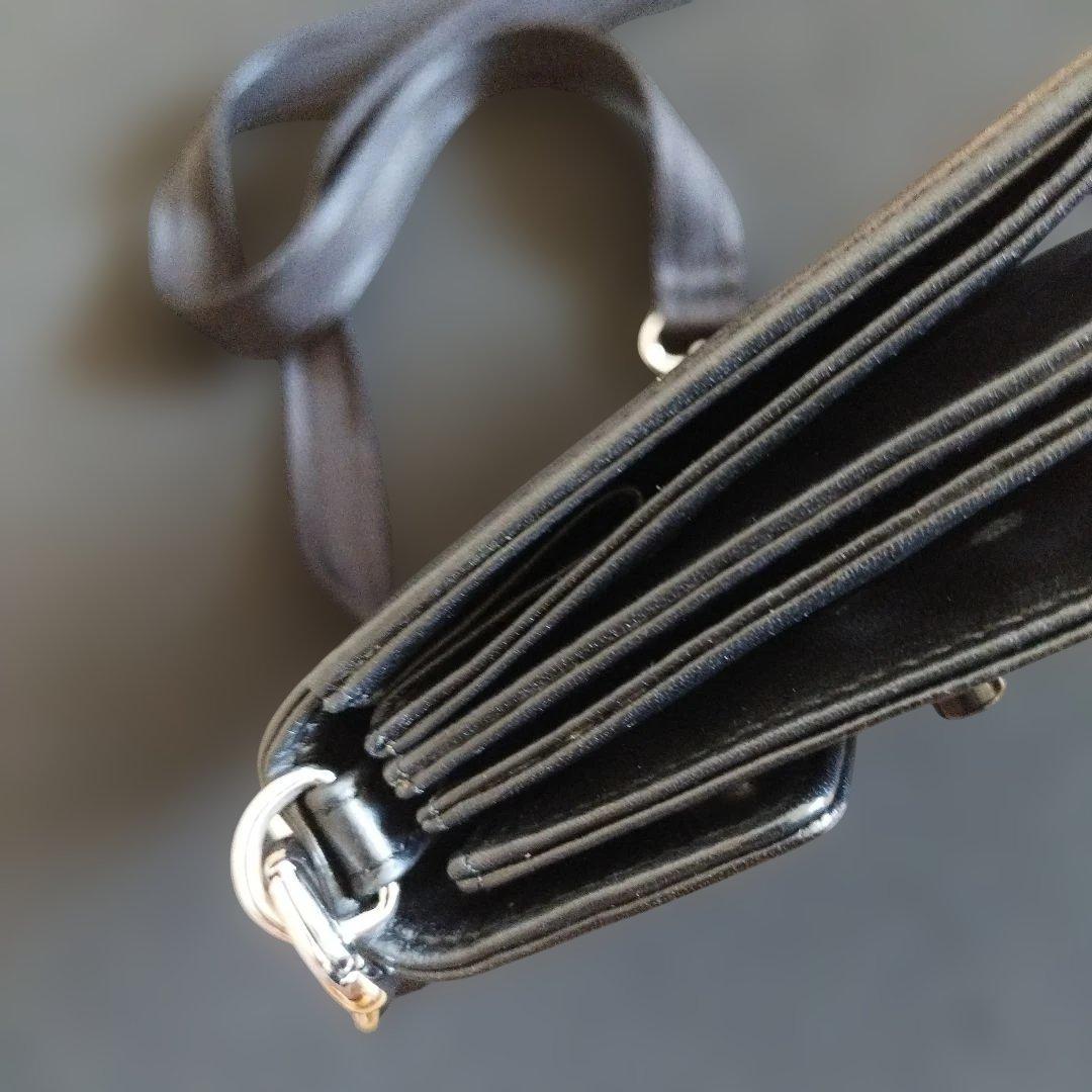 DIESEL ブラックショルダーバッグ【男女兼用】