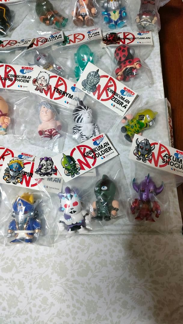 ロ*ン様 スパイスシードキン肉マンマッスルショット49体まとめ売り　マグネット4