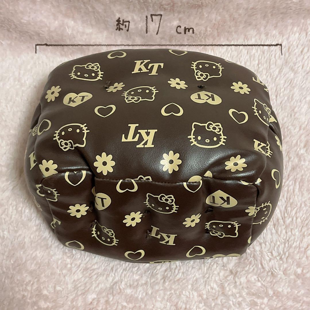 Sanrio Hello Kitty ソファ付き ぬいぐるみ モノグラム 衣装