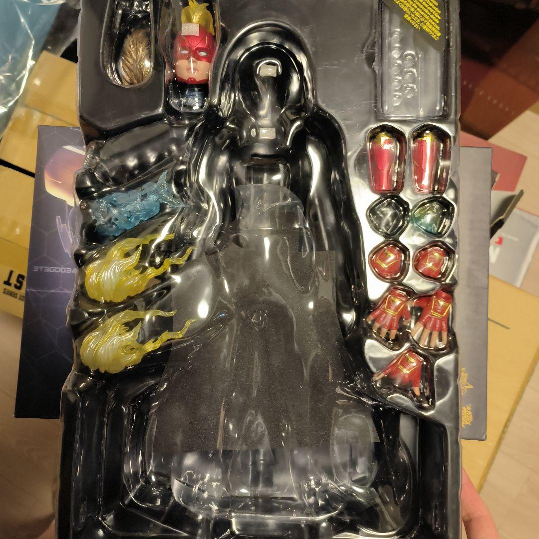 ホットトイズ キャプテン・マーベル 1/6スケール【美品】