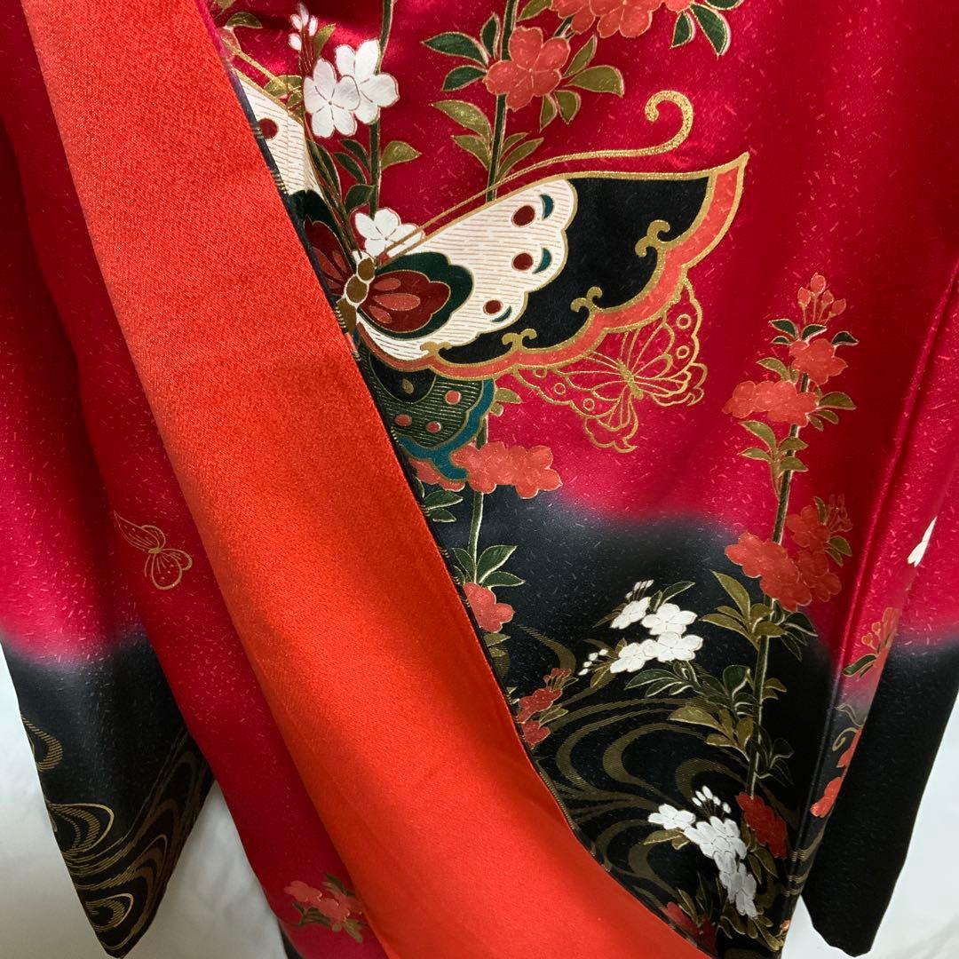 【振袖】鈴屋スーパー鈴ガード加工　赤黒染め分け　蝶と花紋様　正絹　成人式　結婚式