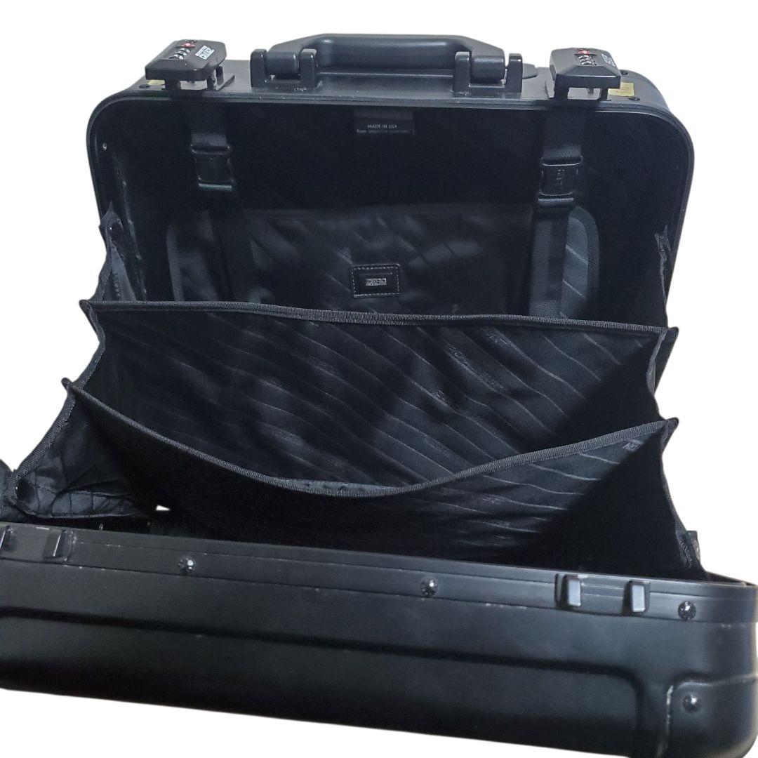 【状態良好】ZERO HALLIBURTON GEO Aluminum 29L