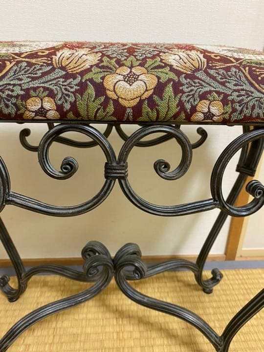 ウィリアムモリス柄　スツール