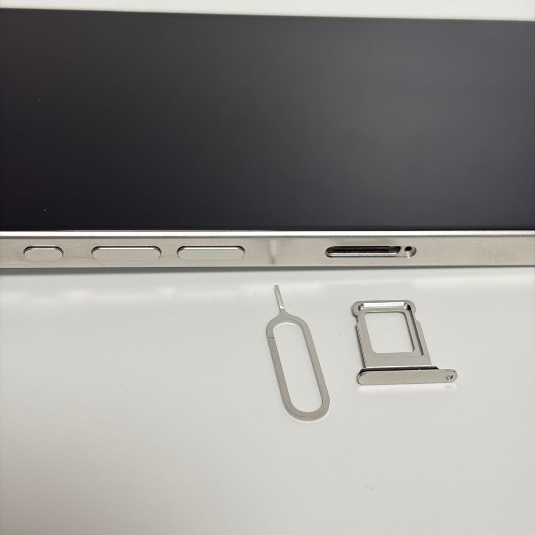 iPhone 15 Pro 256GB ホワイト