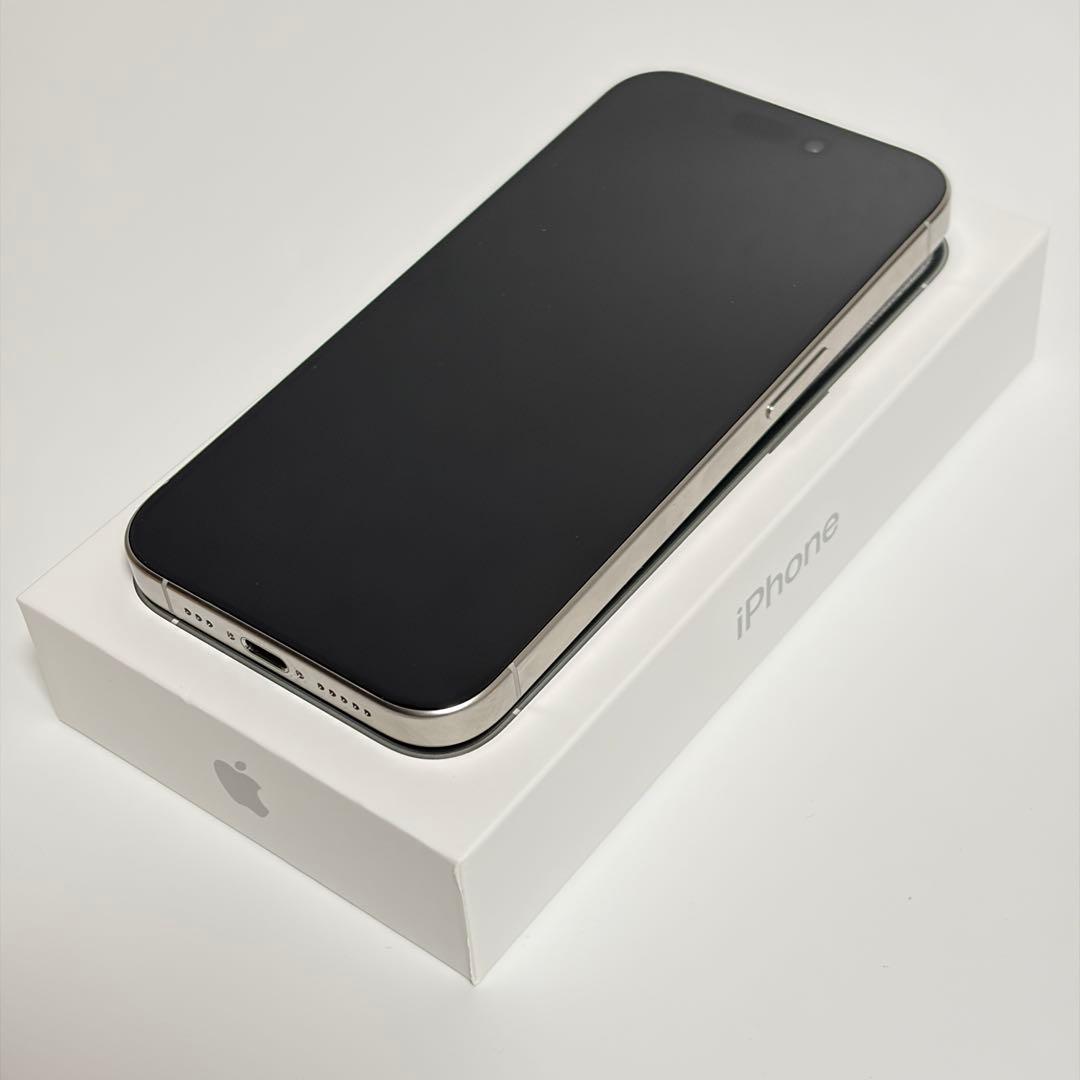 iPhone 15 Pro 256GB ホワイト