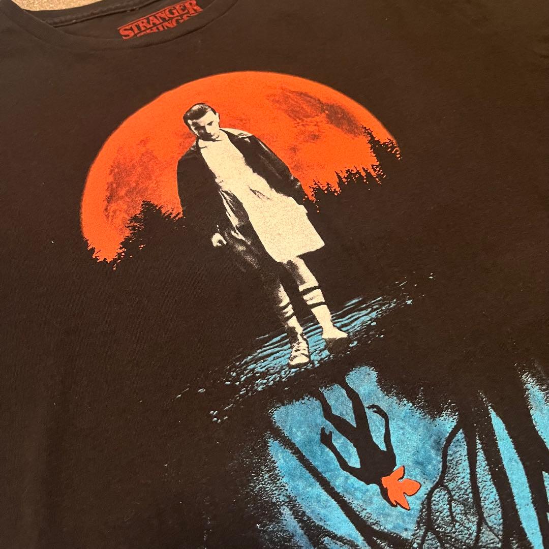 ストレンジャーシングス（Stranger Things）　Tシャツ　古着