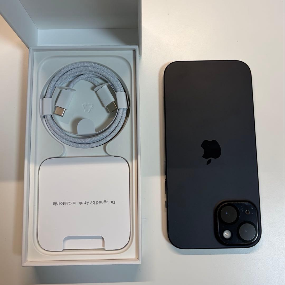 Apple iPhone 15 128GB スペースブラック