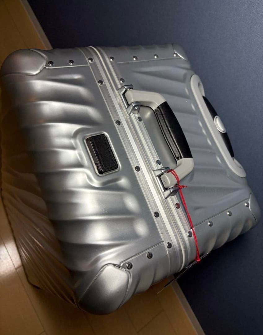 TUMI ローリング・トランク 19 DEGREE ALUMINUM 86L