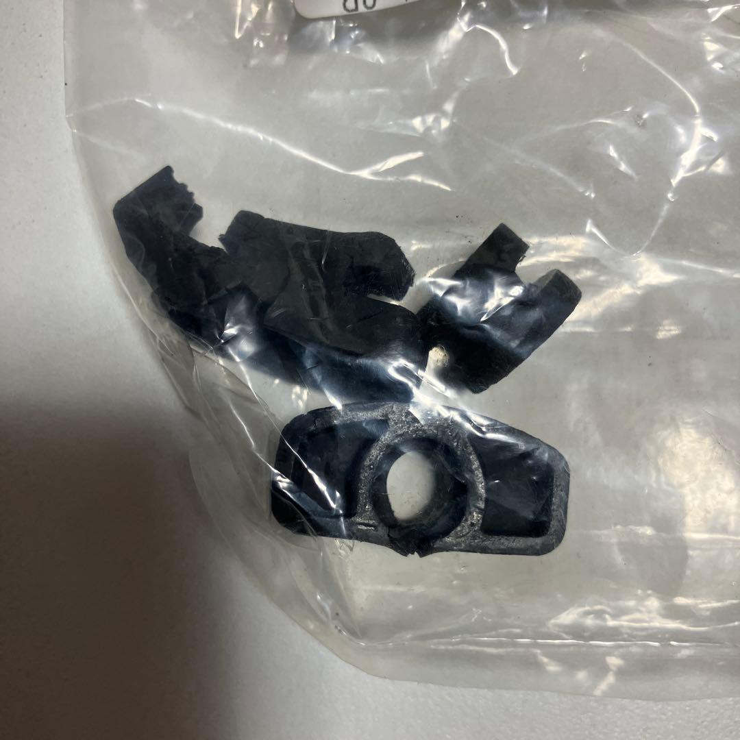 Kawasaki GPZ900R純正メーターキロ表示　美品