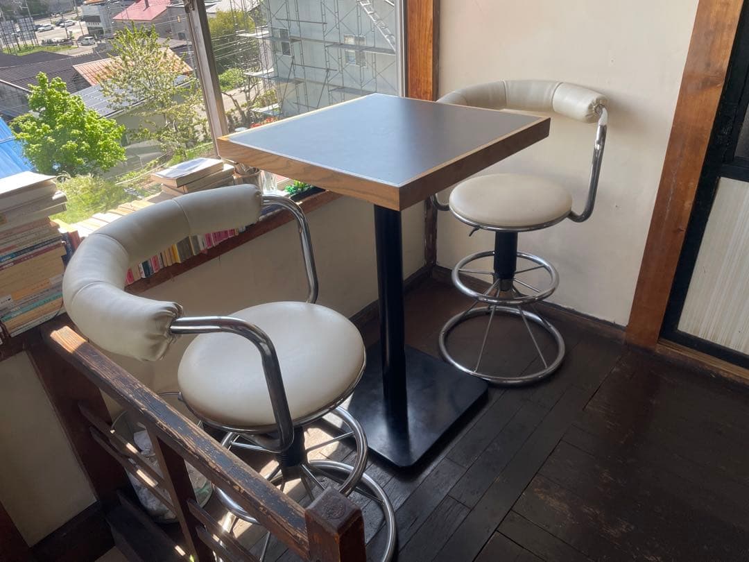 【7/15迄】ホワイトレザー油圧式バーチェア　カウンターチェア バースツール②