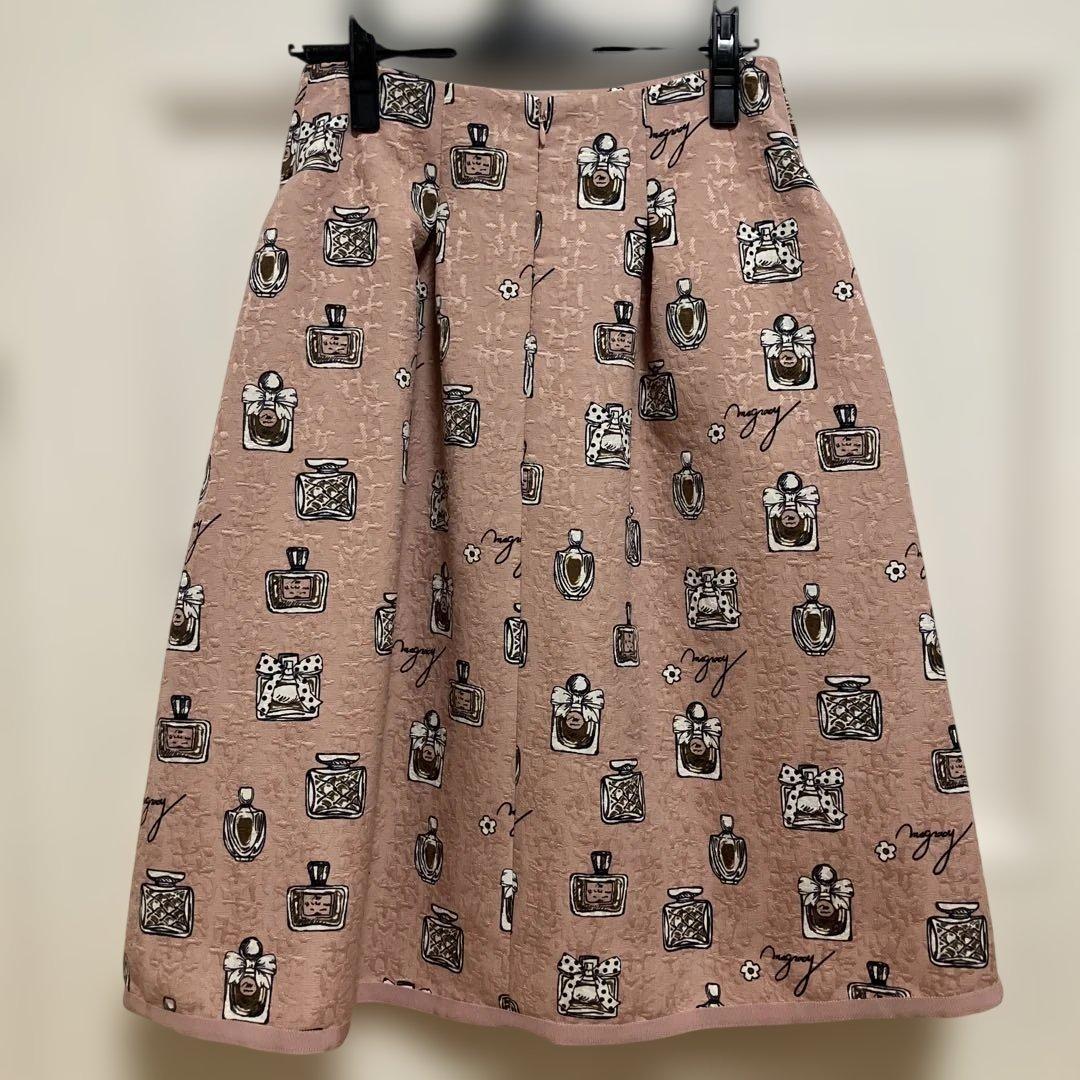 エムズグレイシー⭐️香水瓶柄が可愛いスカート（40）新品タグ付き