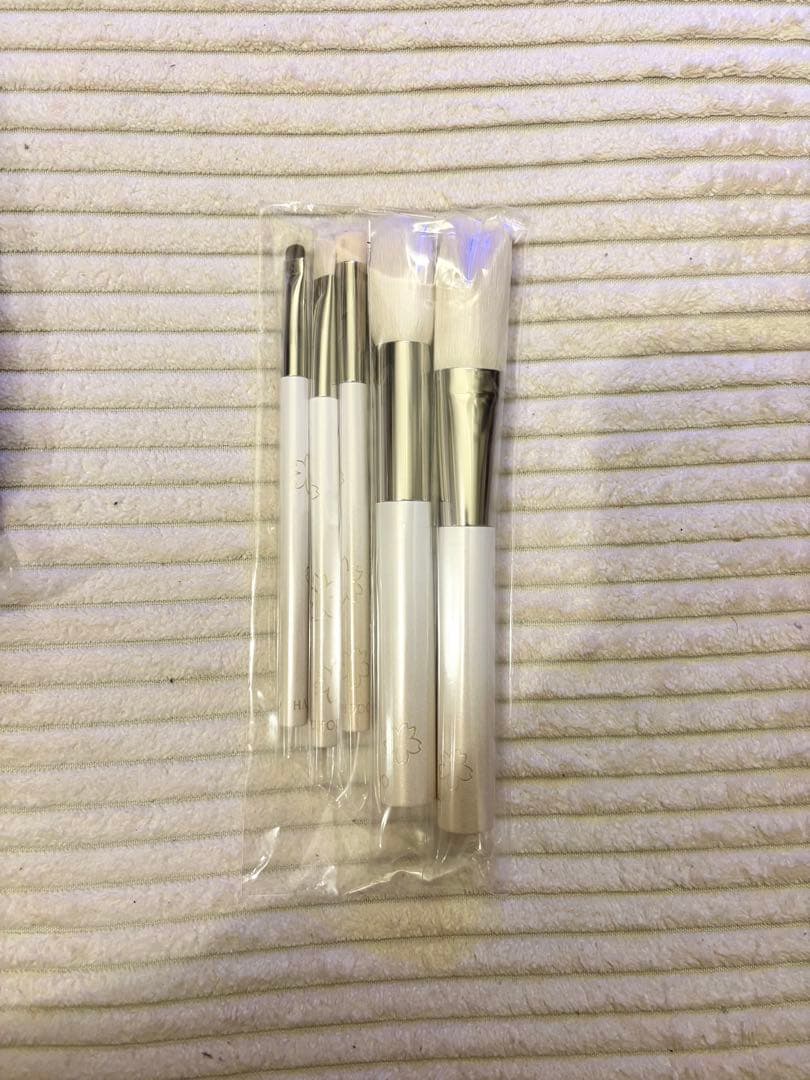 白鳳堂　メイクブラシ　さくら隠し　2024年ホリデー