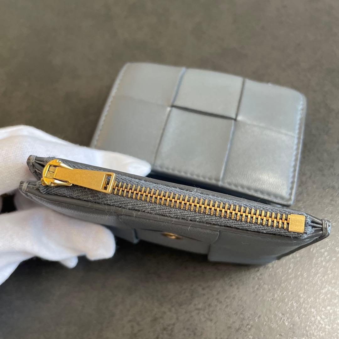 【使用感少ない】ボッテガヴェネタ　三つ折り　財布　ウォレット