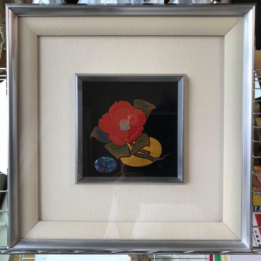 金箔 椿のアート作品