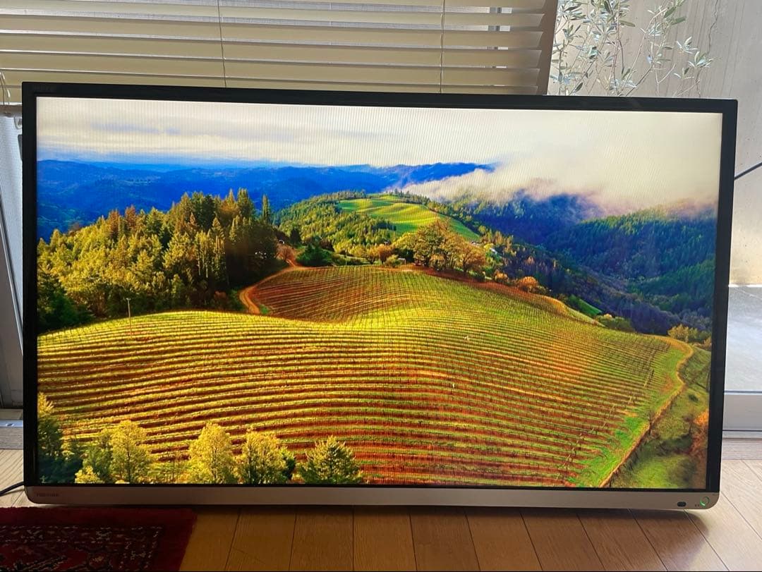 TOSHIBA 40インチテレビ　40J7（スタンドなし推奨）