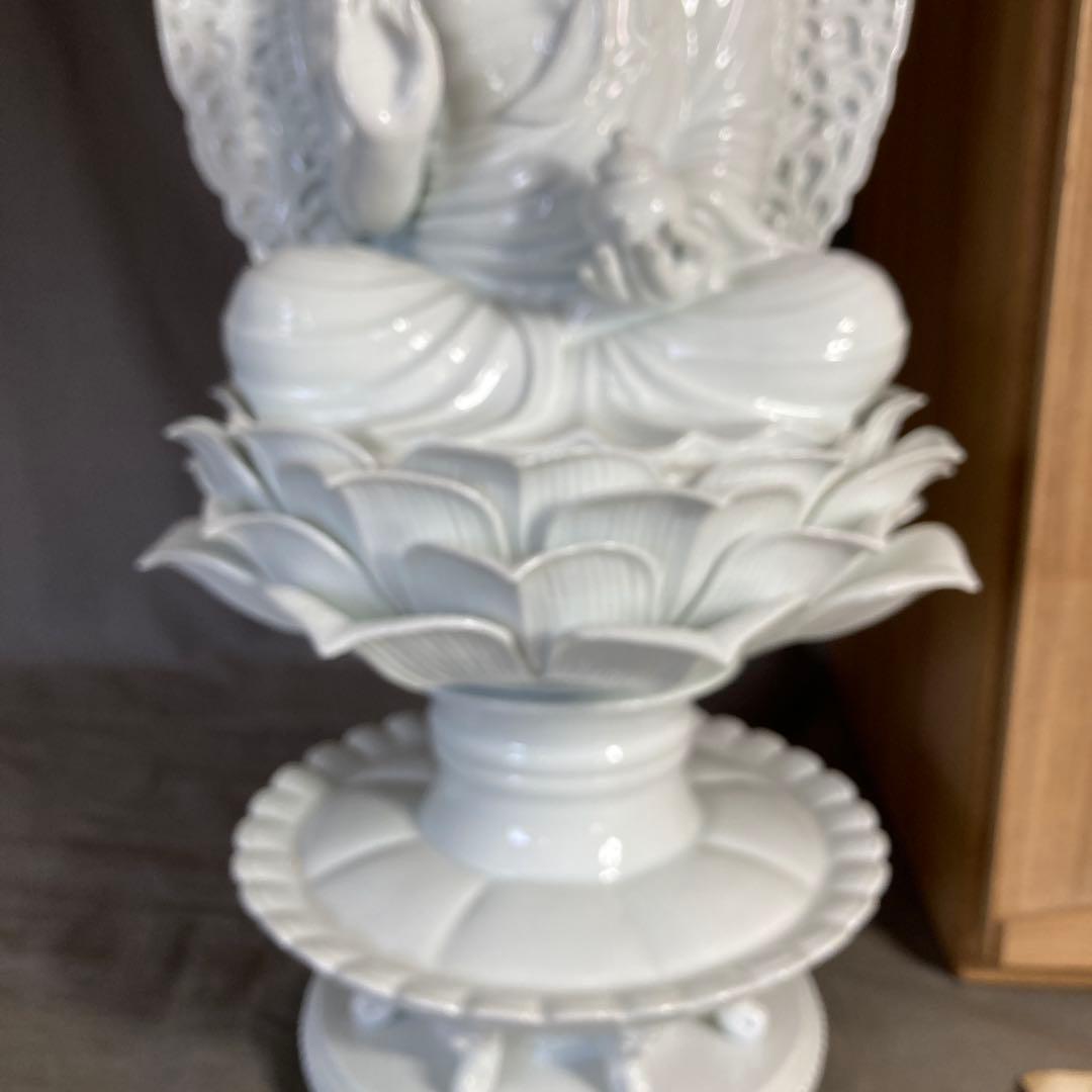 【期間特別価格】日本の名窯　重要無形文化財　有田肥蝶山　樋渡陶六作　薬師菩薩像