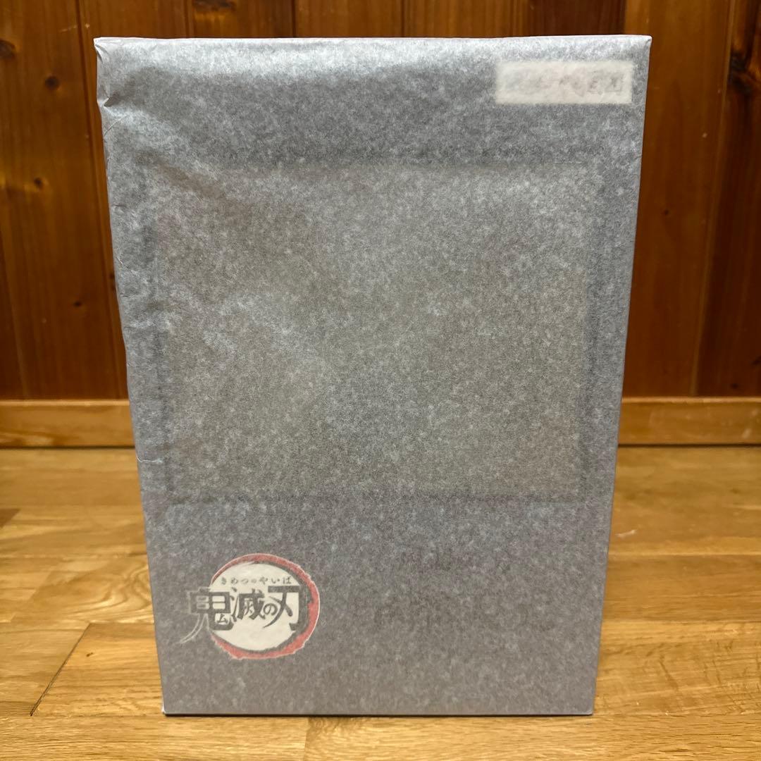 鬼滅の刃　宇髄天元　1/8スケールフィギュア