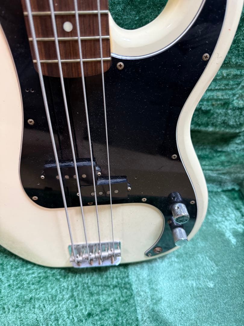 ギター Fender Japan Fender PRECISION BASS