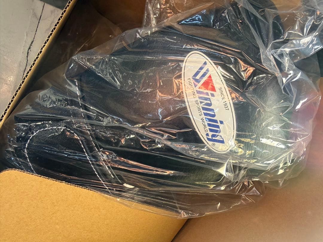 Winning ボクシンググローブ ブラック　10oz