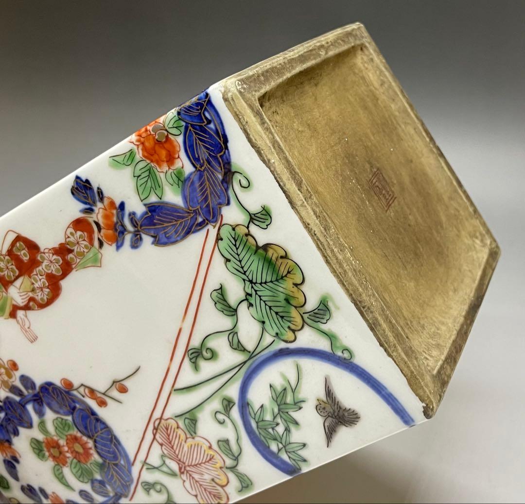 幸せウサギ　古伊万里　錦手　色絵美人角徳利　金彩　色絵　一輪挿し　v613