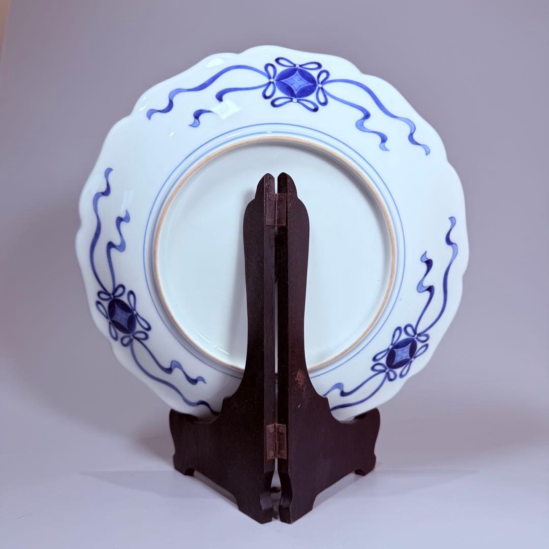 国重要無形文化財　今泉今右衛門　色鍋島文様皿　共箱付き　直径25㎝　桜　牡丹　菊