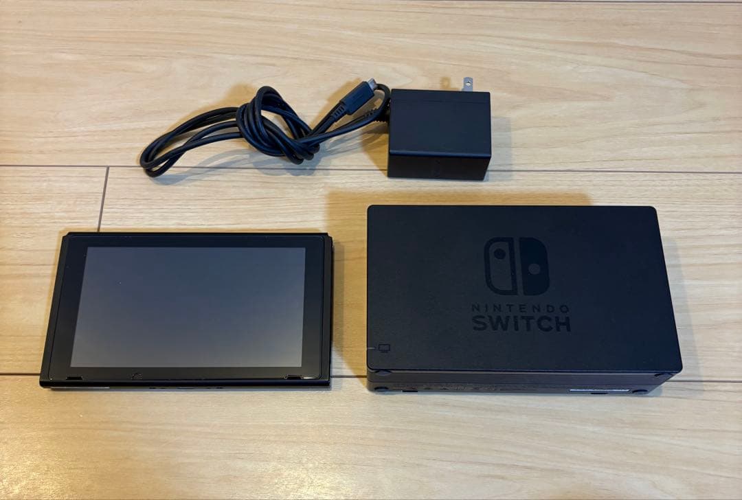 Nintendo Switch 本体（2019年購入、コントローラーなし）