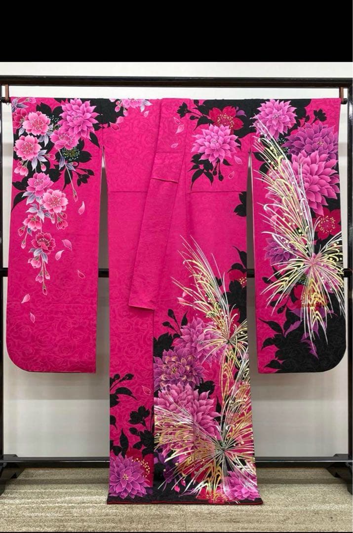 ピンク 花柄 振袖 着物