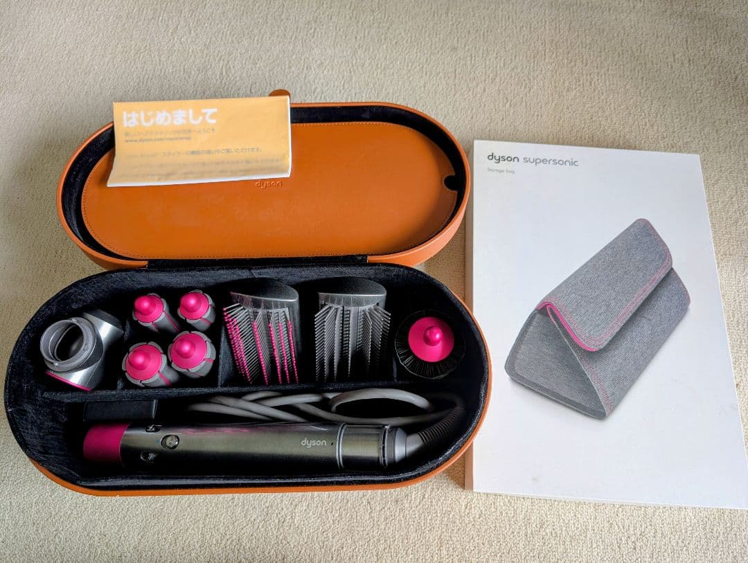 ジ*ン様 美品　dyson エアラップ　ドライヤー　新品限定ケース付き