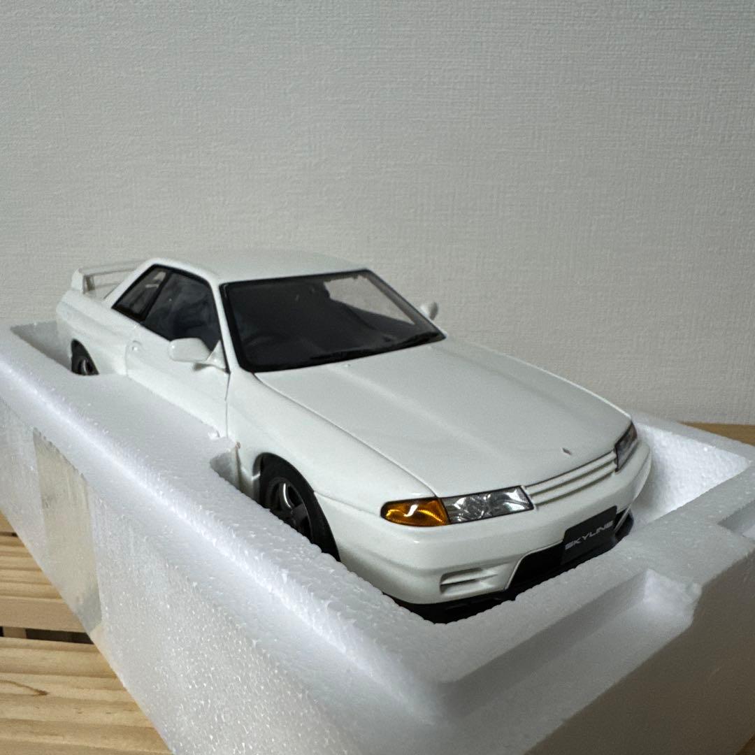 AUTOart 1/18 日産 スカイラインGT-R R32