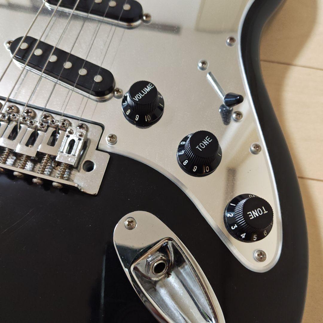 Marvis ブラックエレキギター　メイビス