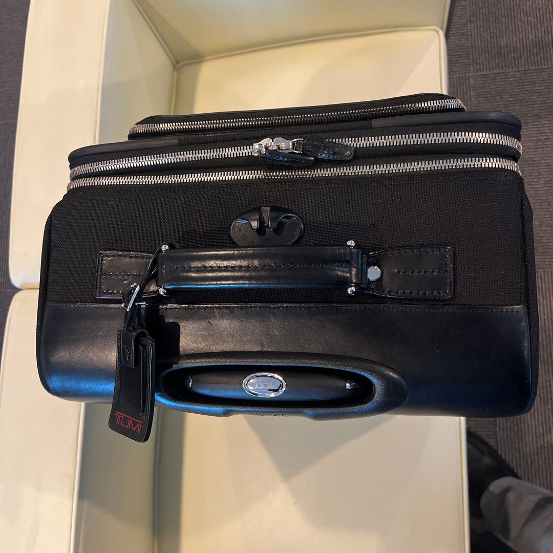 美品　TUMI キャリーケース 24021D スーツケース 黒