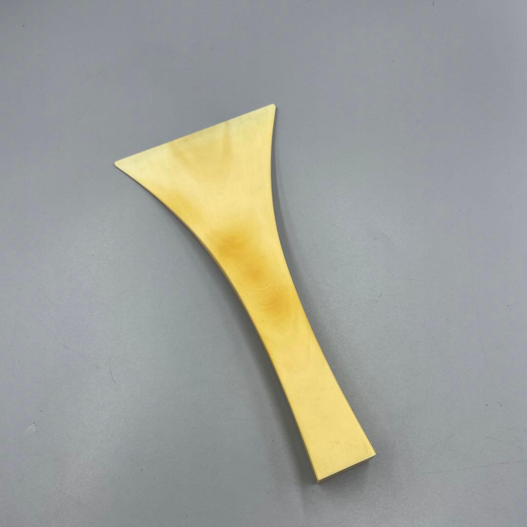 239ヴィンテージ 天然素材　三味線バチ　重さ約118g