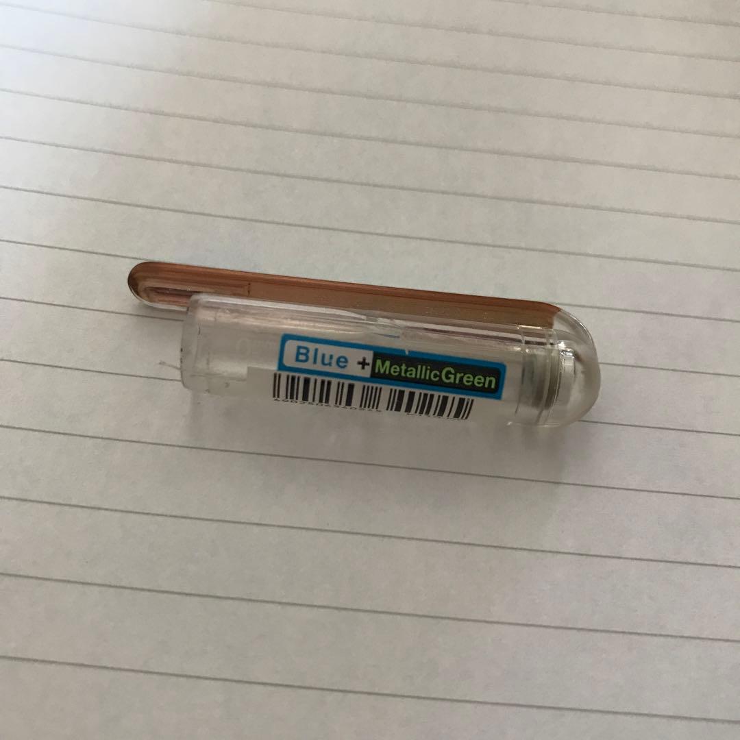 メタリックグリーンデュアルメタリック