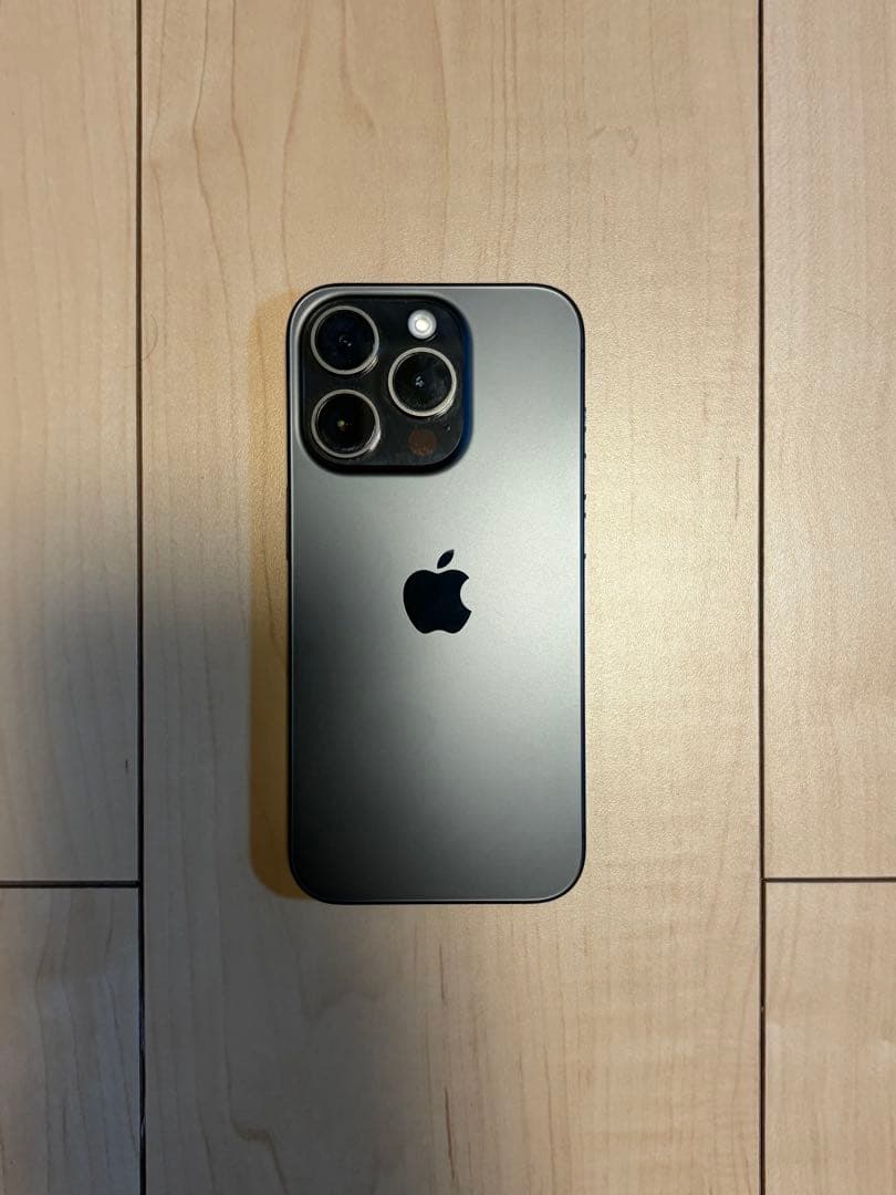【土日限定特別価格】iPhone 15pro 128GB ブラックチタニウム