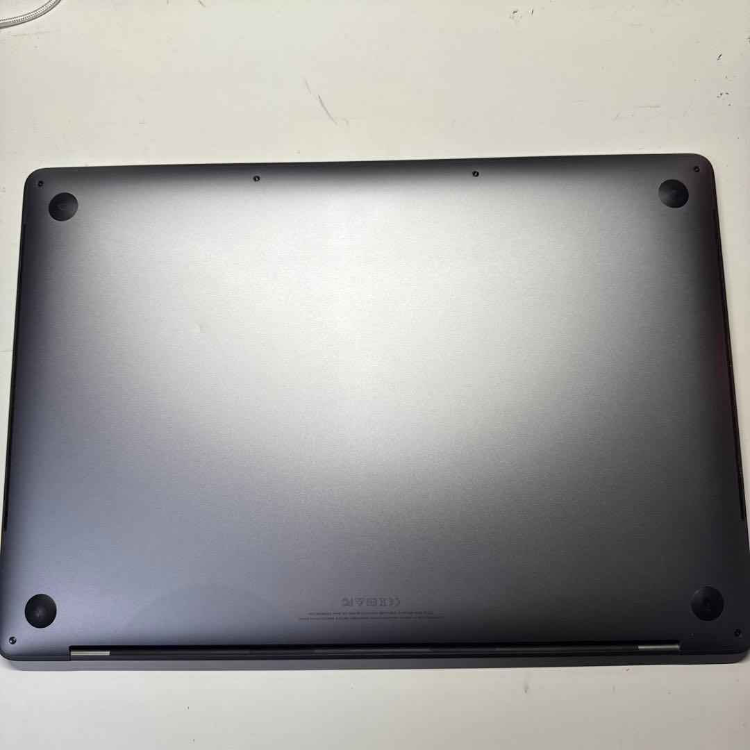 MacBook Pro 2018 15インチ