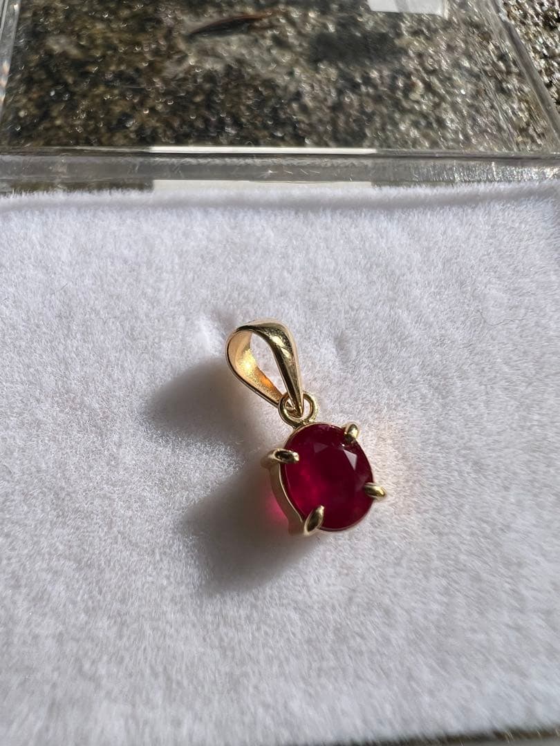 ルビーk18ペンダントトップ
