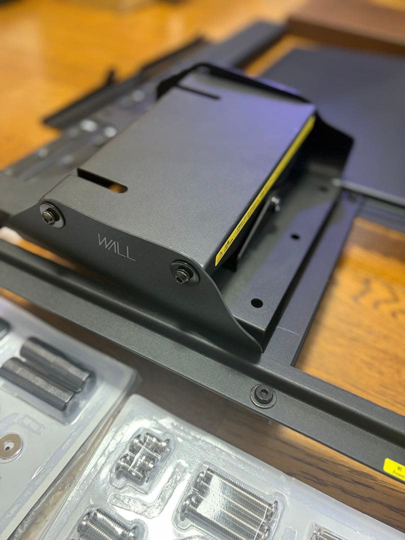 上下角度調整付きテレビスタンド WALL V3 ロータイプ