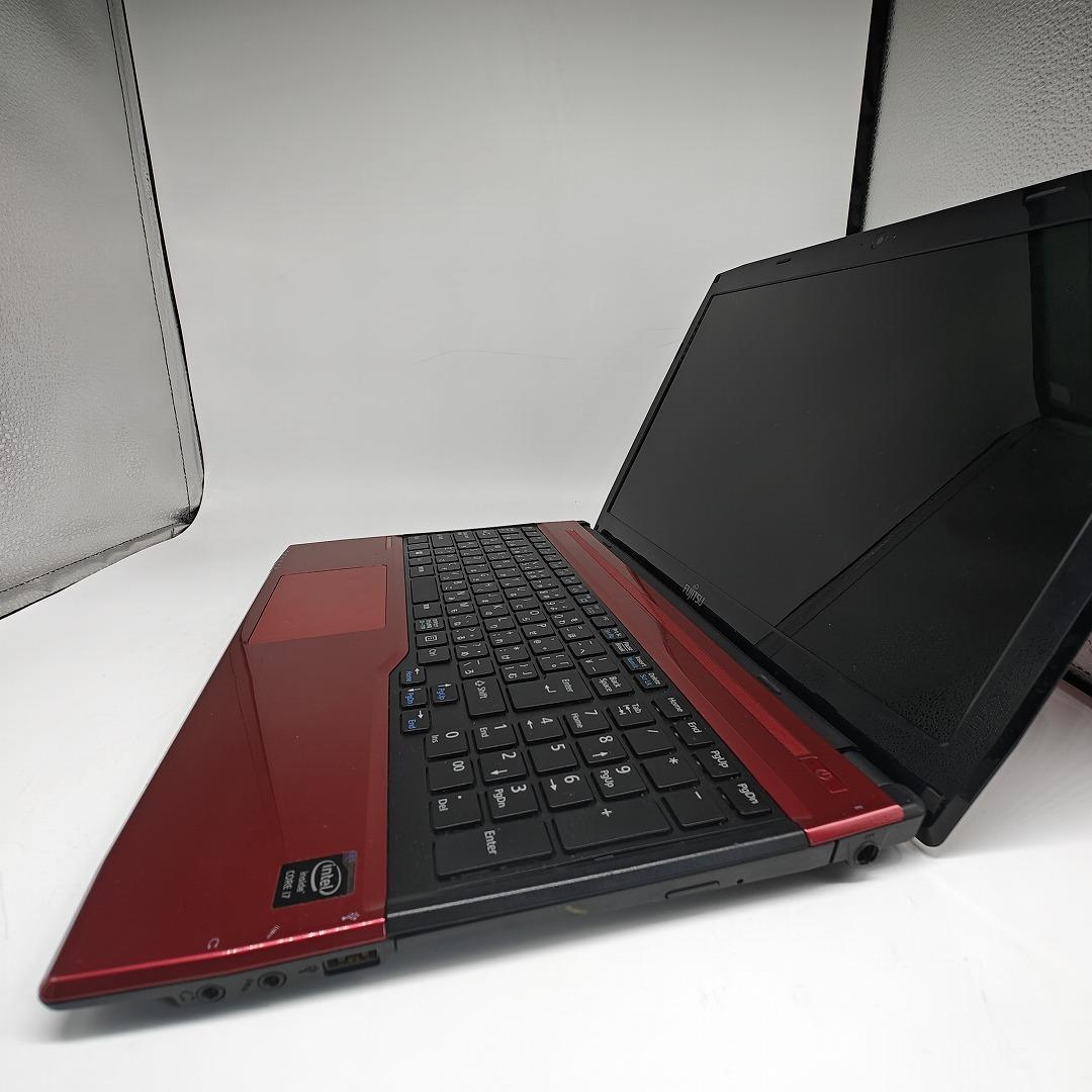 【富士通】AH53 高速i7 SSD256GB 8GB レッド ノートPC