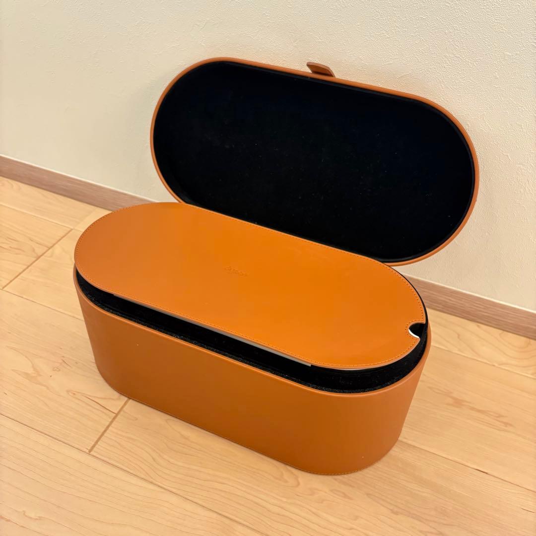 Dyson Airwrap 専用ケース付き