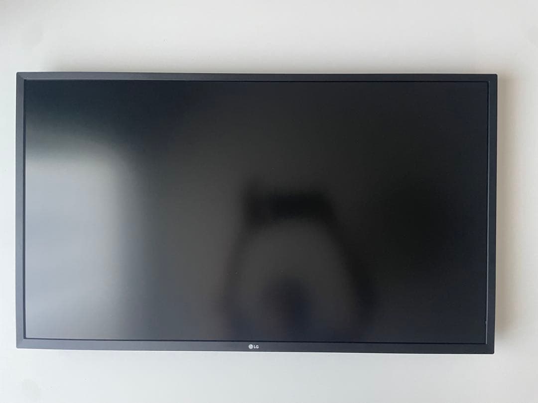 【美品】4K 32インチ LG 32UK550-B