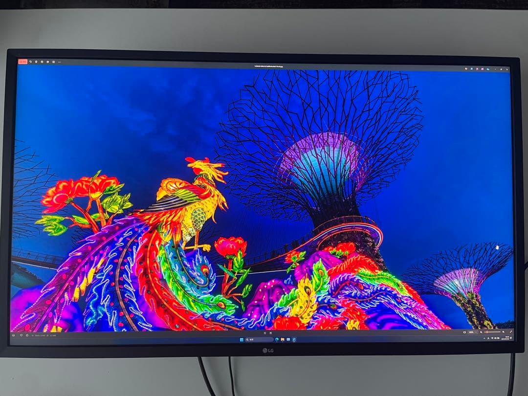 【美品】4K 32インチ LG 32UK550-B