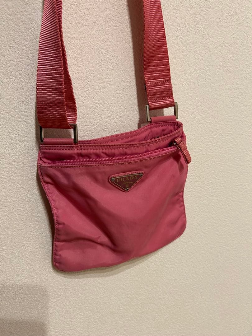 ○プラダ ショルダーバッグ サコッシュ ピンク 「23」 L9-012
