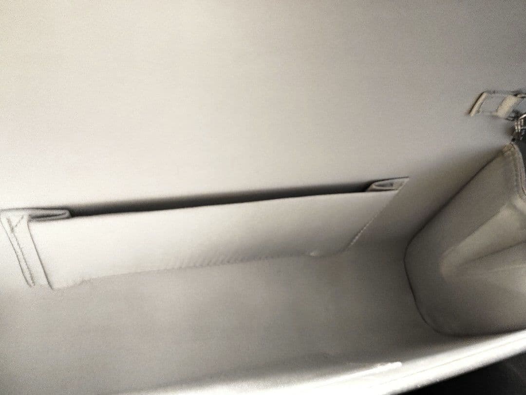 【東京ソワール】 パーティーバッグ チェーン クラッチバッグ シルバー系