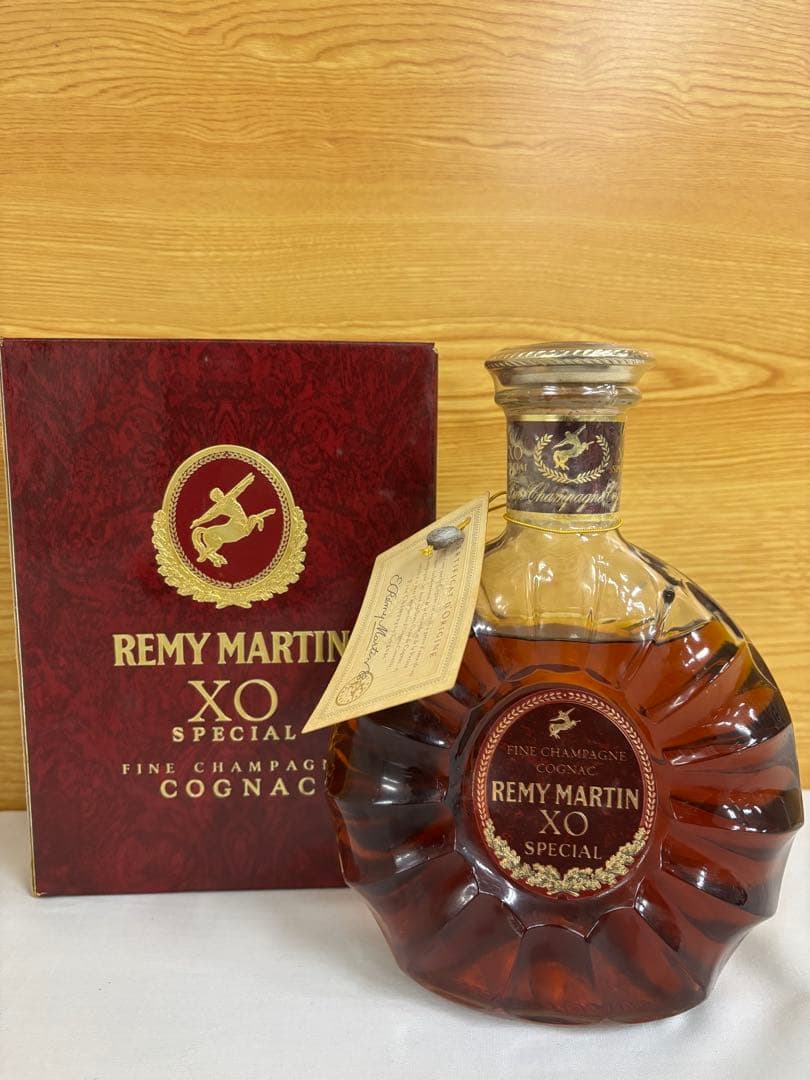 【未開栓・箱付き】レミーマルタン XO スペシャル 700ml 証明書付