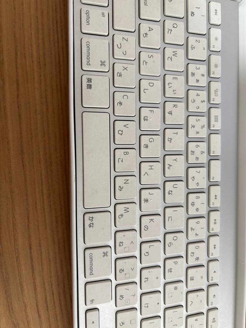 Apple iMac 21.5インチ (Intel Core i5)