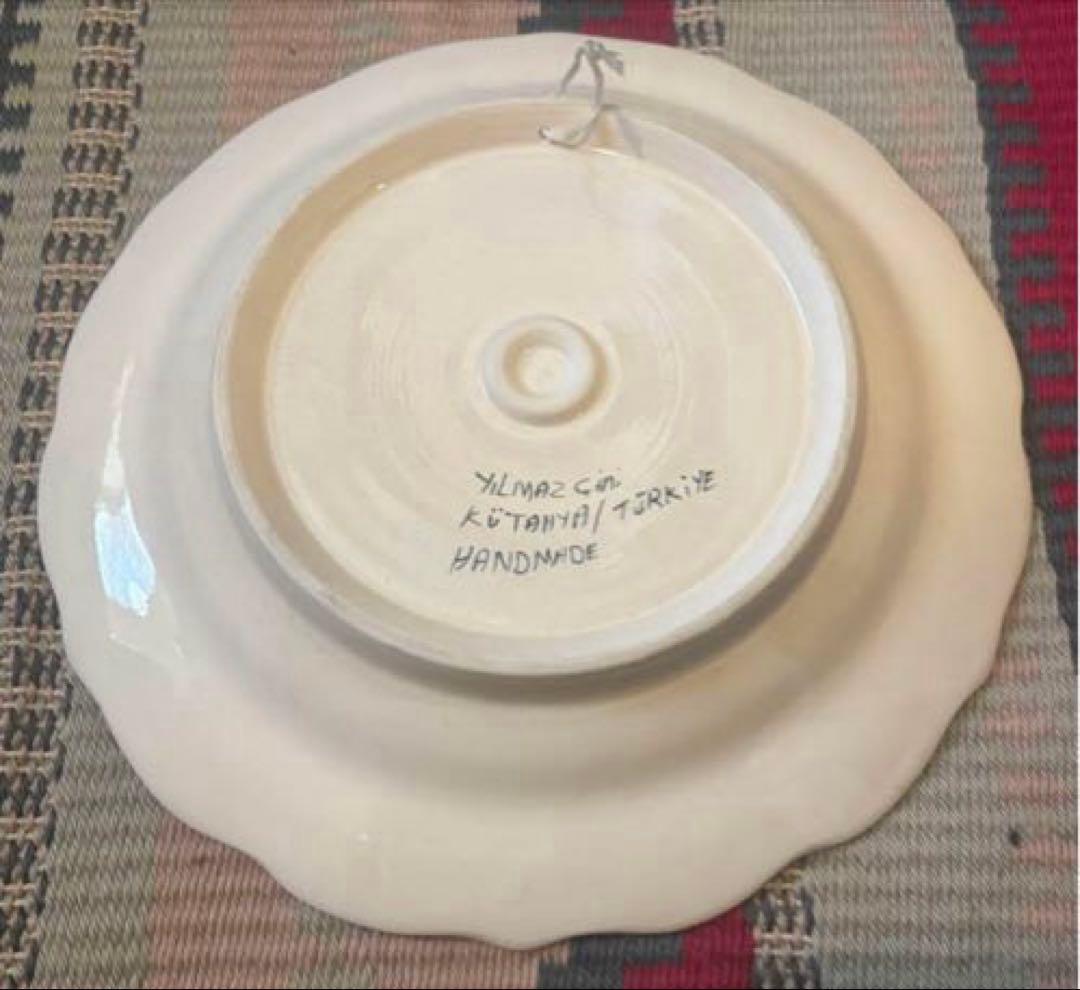 青い花の装飾陶器皿直径31㎝　陶器 トルコ キュタフヤ陶器　絵皿　ハンドメイド